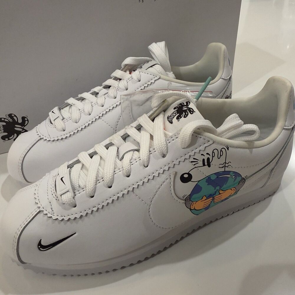 NIKE CORTEZ FLYLEATHER QS "EARTH DAY" WHITE MENS SZ 5.5 - WMNS SZ 7 [CI5548-100]